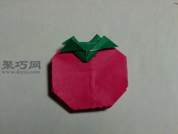 The simplest three-dimensional origami tomato tomato origami illustration tutorial