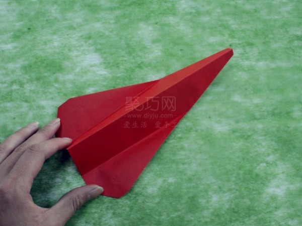 The simplest way to fold a paper airplane in origami fighter