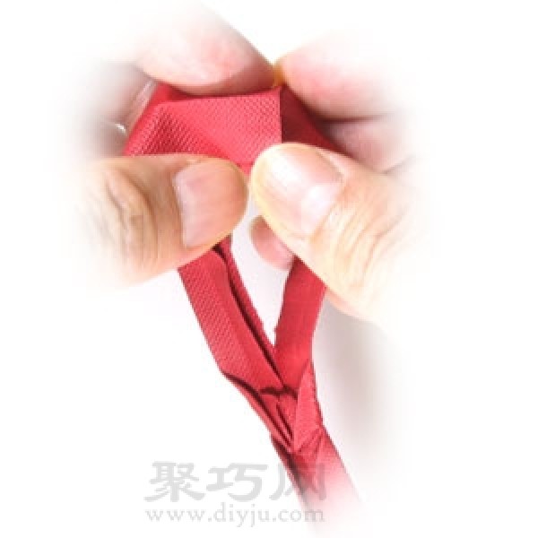 Illustration of steps for making handmade origami ties