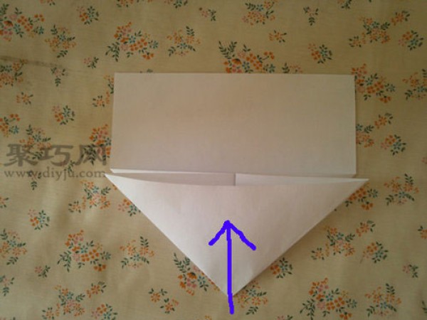 How to fold heart-shaped envelopes How to fold heart-shaped envelopes with paper