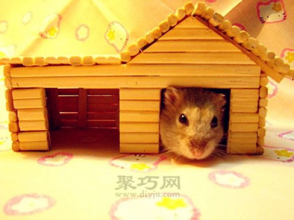 Illustration of homemade hamster nest with disposable chopsticks and DIY small house