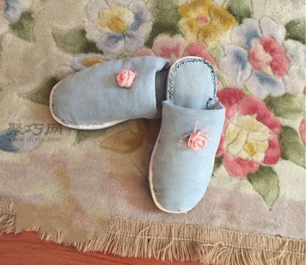 How to make a pair of cotton slippers by using waste materials from old jeans