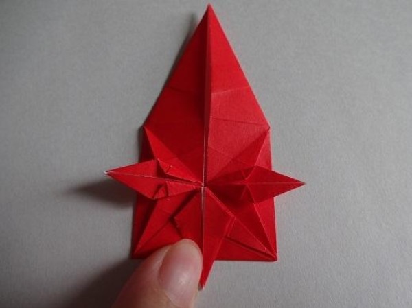 Tutorial on making Christmas origami eight-pointed star How to make small Christmas decorations through origami