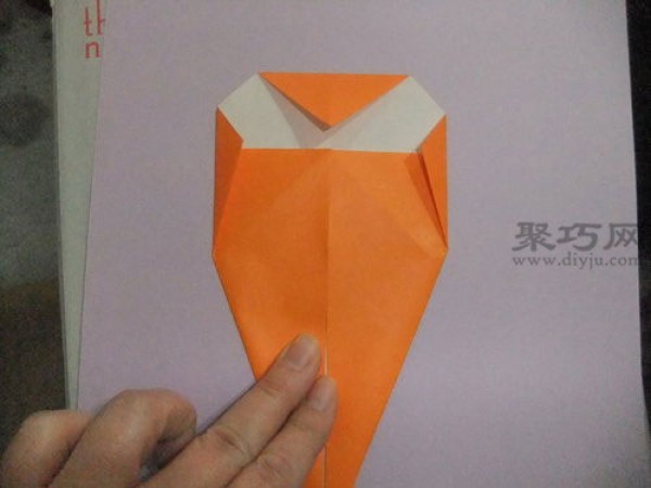 How to make origami carrots Teach you how to make origami carrots with paper