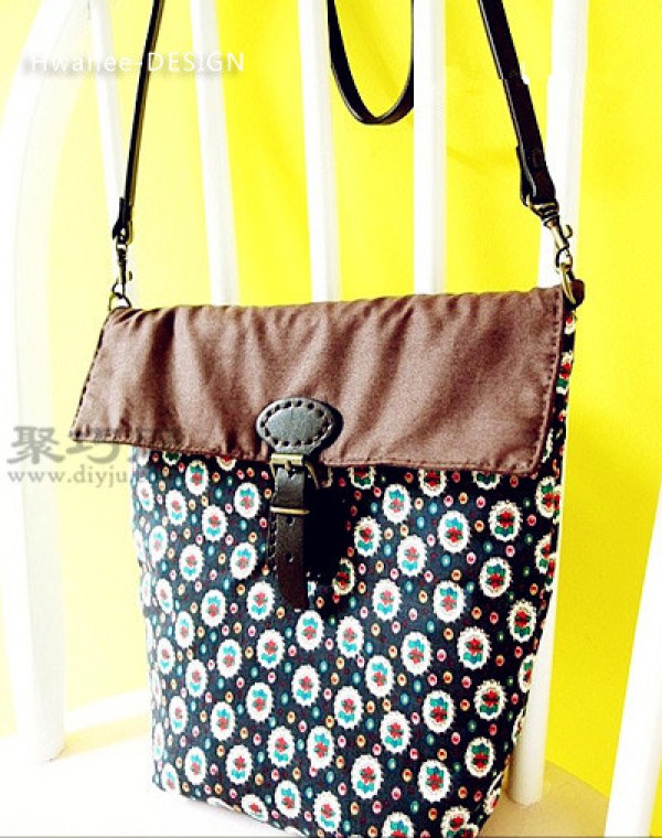 Fabric handmade bag making tutorial teaches you how to DIY a small backpack