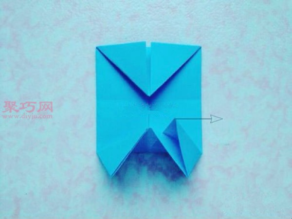 Illustration of how to fold a simple three-dimensional paper flower ball. How to make DIY origami flower ball.