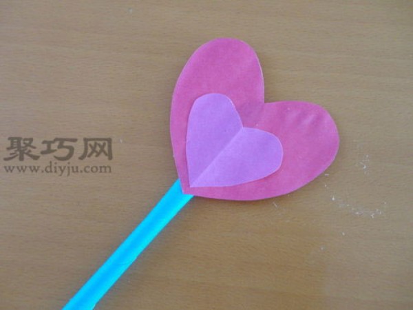 Origami heart-shaped magic wand tutorial. Teach you how to fold the Balala Little Magic Wand.