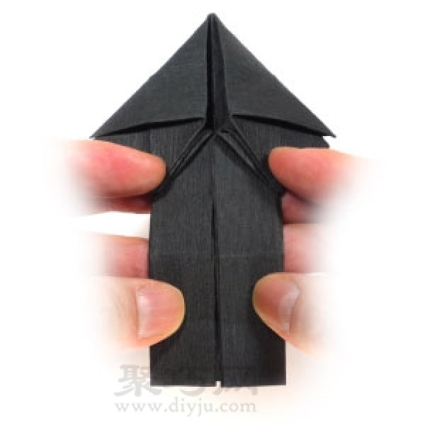 Origami arrow tutorial illustration