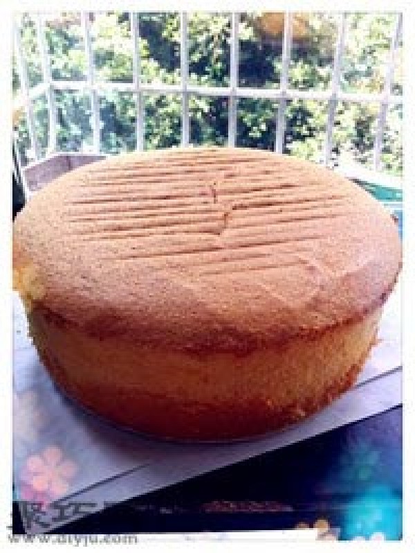 How to make soft and non-cracking chiffon cake without failure. Ingredients ratio of eight-inch chiffon cake.