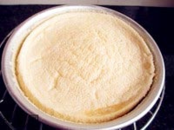 How to make 6-inch steamed chiffon cake. Use a steamer to make delicious steamed chiffon cake.