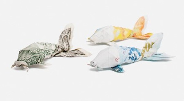 Appreciation of origami coins from various countries. Creative origami works of euros and dollars.