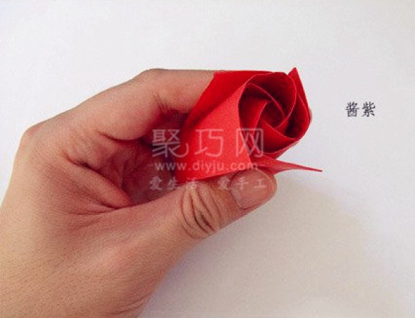 How to fold a red paper rose Step by step illustration of origami rose