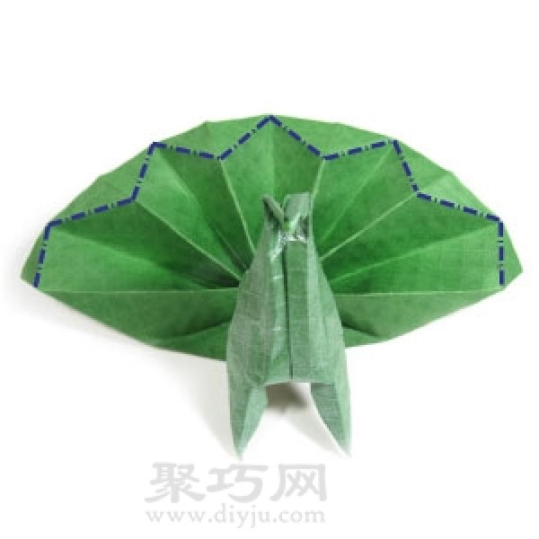 Simple origami peacock folding method