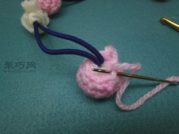 Wool headband weaving tutorial teaches you how to crochet a cute headband