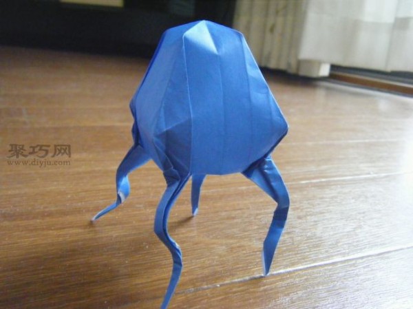 Teach you how to make vivid handmade origami jellyfish