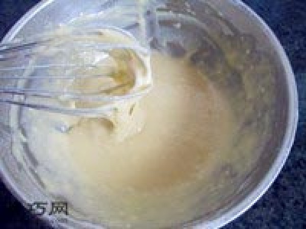 How to make 6-inch steamed chiffon cake. Use a steamer to make delicious steamed chiffon cake.