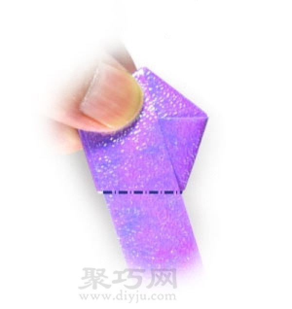 How to make origami lucky stars using colorful paper