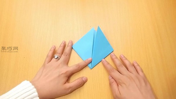 Illustrated tutorial on handmade origami balloons. Teach you how to fold three-dimensional paper balloons.