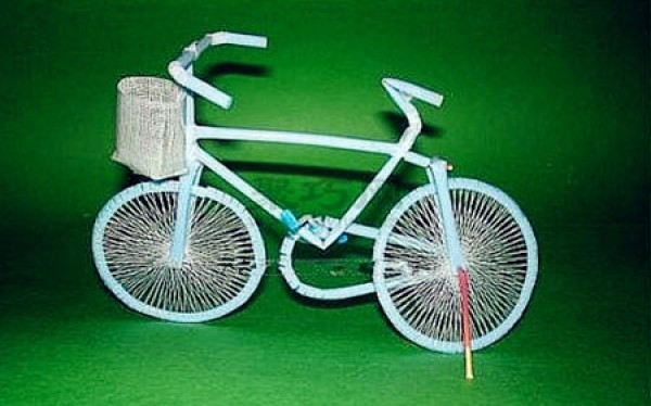 Illustrated tutorial for making a straw handmade bicycle