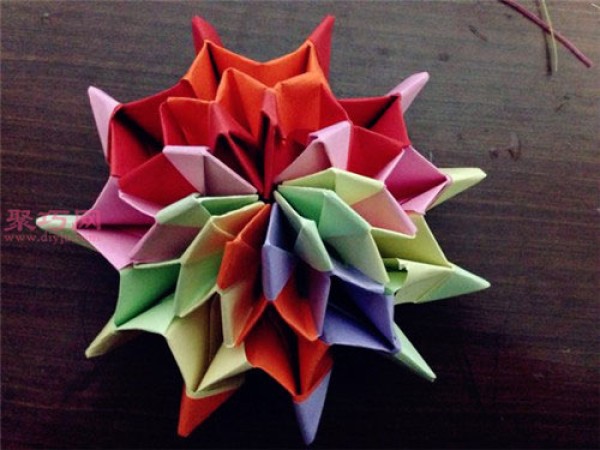 Fireworks Infinite Folding Origami Tutorial Illustration How to Origami Three-dimensional Infinite Folding