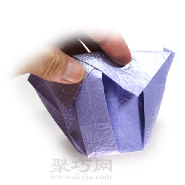 The process of making handmade origami cups. Teach you how to fold three-dimensional paper cups.