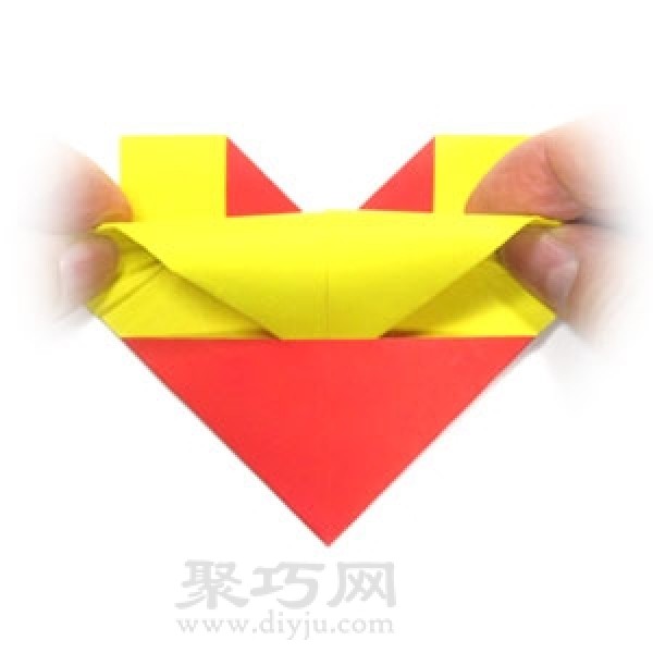 Illustration of how to fold an origami heart with small wings