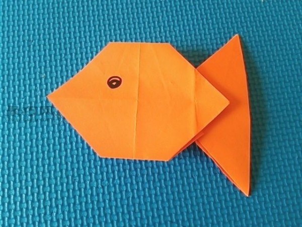 How to fold cute origami fish out of paper