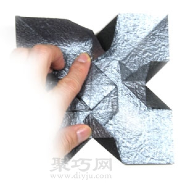 How to fold origami snowflakes