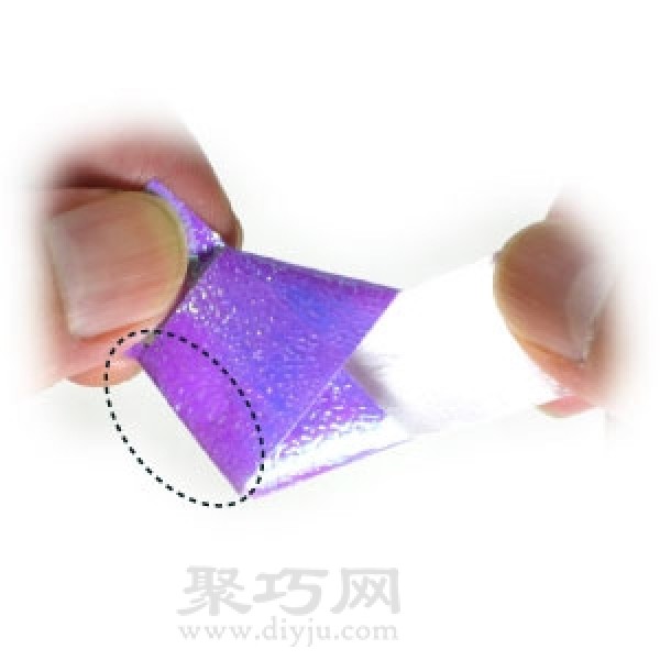 How to make origami lucky stars using colorful paper