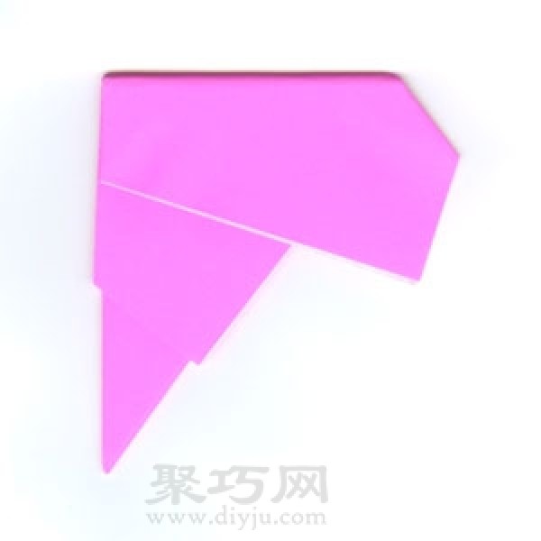 Basic origami folding method: fold square paper into a regular pentagon