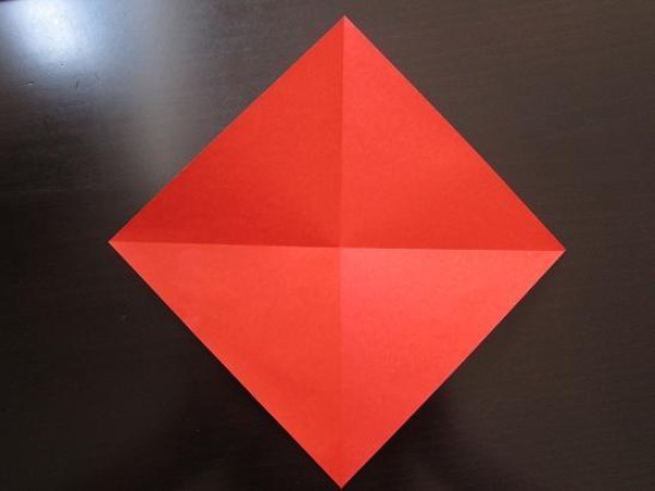 Illustrated tutorial for making origami seven-star ladybug for children