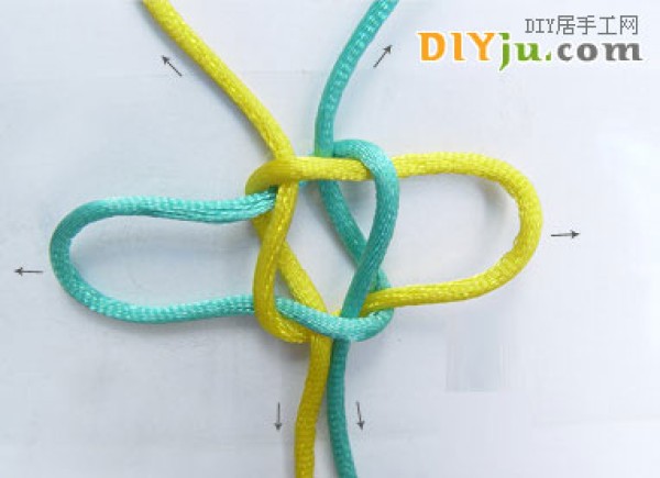 Illustrated tutorial on how to weave the Chinese Knot