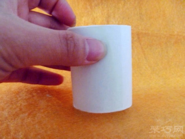 Toilet paper tube waste recycling diy creative butterfly Tutorial on making butterfly from toilet paper tube