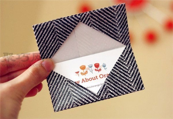 Illustrated tutorial on handmade origami wallet. Teach you how to make an origami wallet.