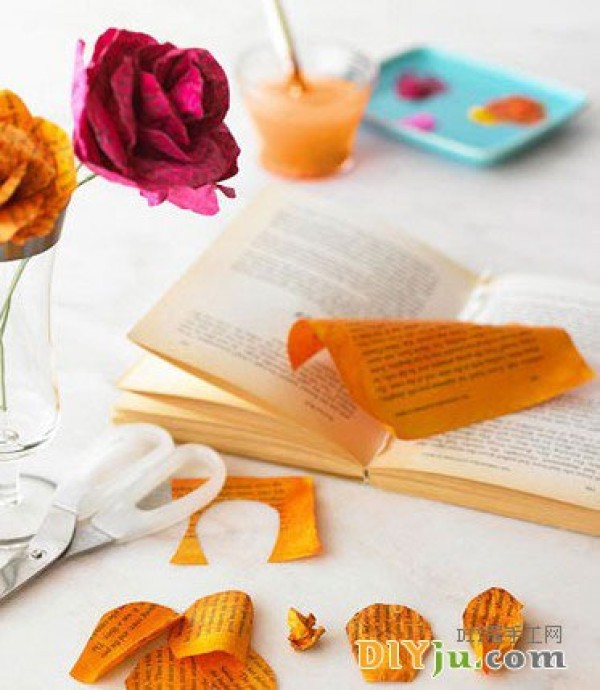 Use old magazine waste to make DIY paper roses