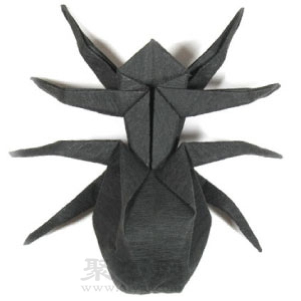 Simple origami three-dimensional spider folding method