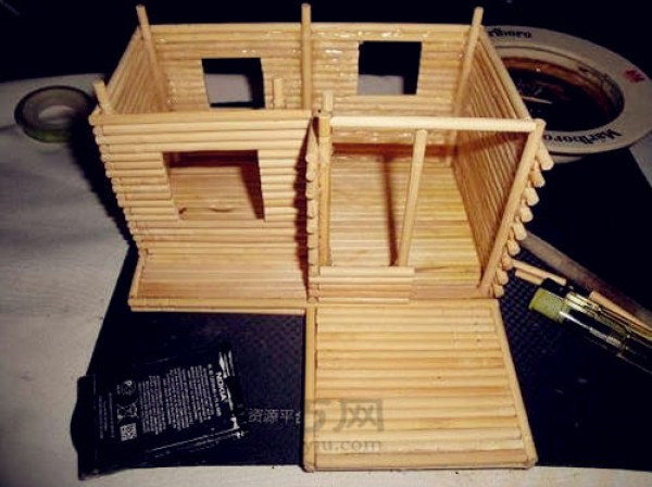 Illustrated tutorial for hand-making a small house using disposable chopsticks diy wooden house