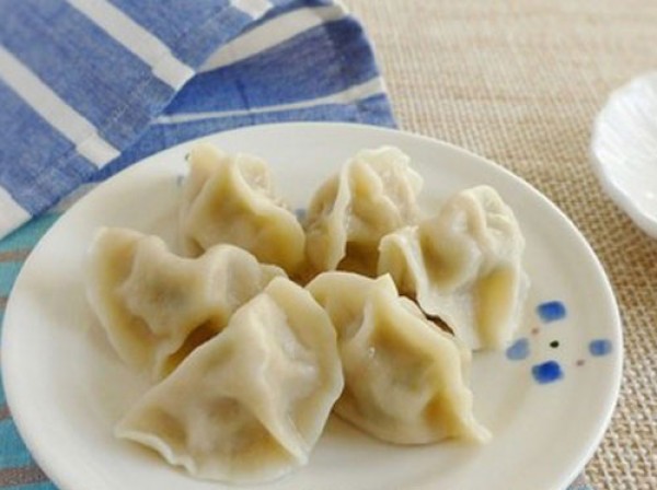 How to make cabbage and pork dumplings for children. Ingredients for children’s dumplings.