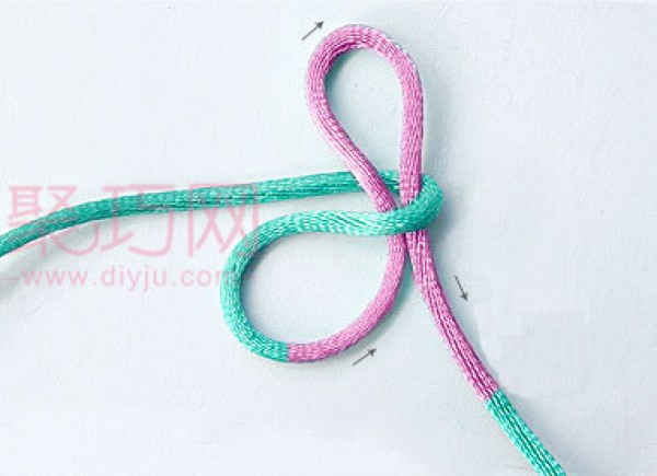 Basic Chinese knot tutorial: three-eared sorrel knot method