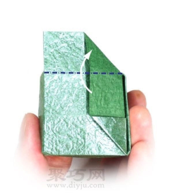 How to stack three-dimensional cubes? Check out this three-dimensional square origami tutorial