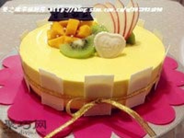 Steps to make eight-inch mango cheesecake How to make a no-bake fruit birthday cake