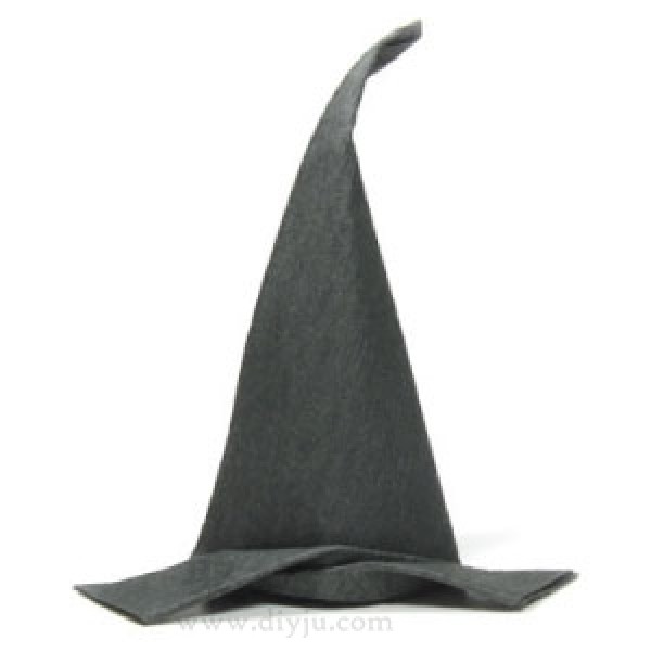 How to fold an origami witchs hat