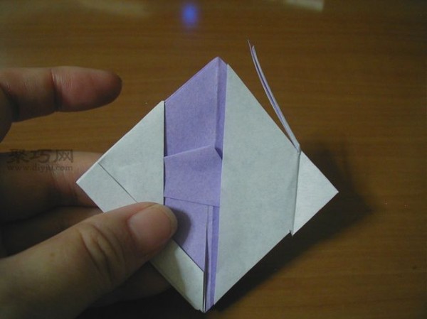 Illustration of the steps for making origami fish in kindergarten. It can be used as an origami lesson plan for children.