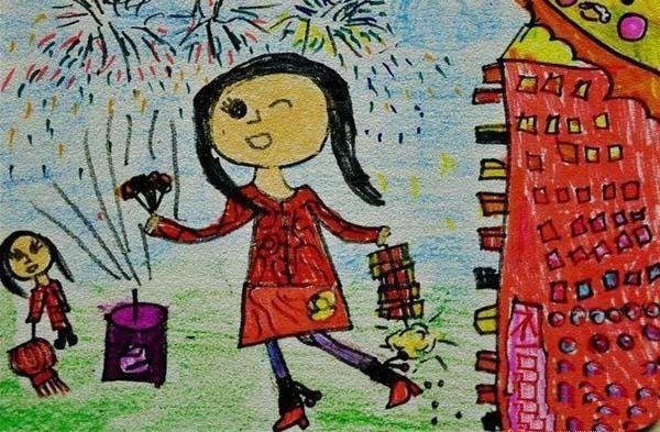 Pictures of children setting off firecrackers during the Spring Festival