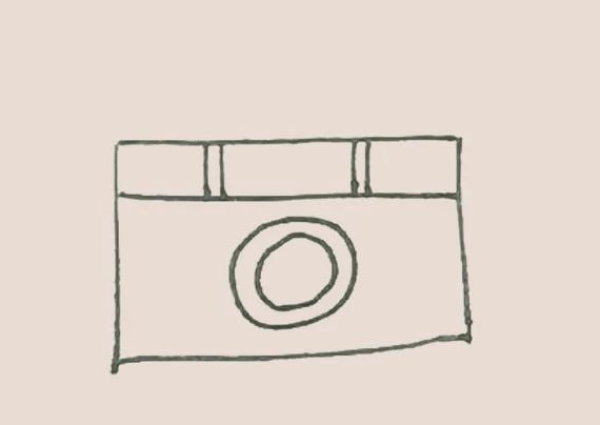 Simple drawing of camera