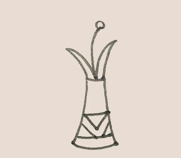 Simple drawing of vase