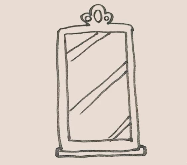 Simple drawing of full-length mirror