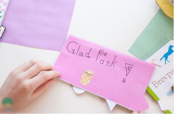 Handmade New Year greeting cards for toddlers!