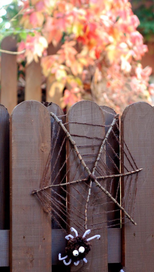 Halloween Spider Web Making