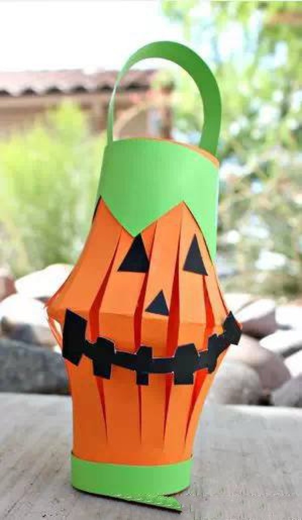 Have fun with Halloween, have all kinds of interesting crafts